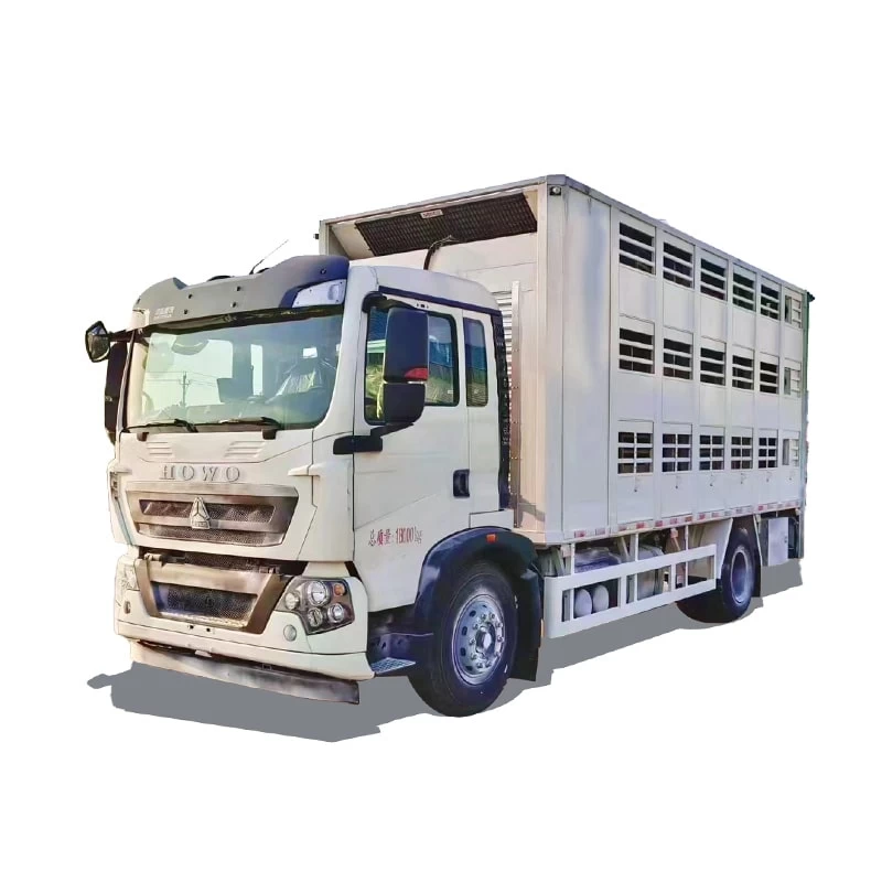 HOWO animal pig chicken livestock poultry transport truck Thumbnail