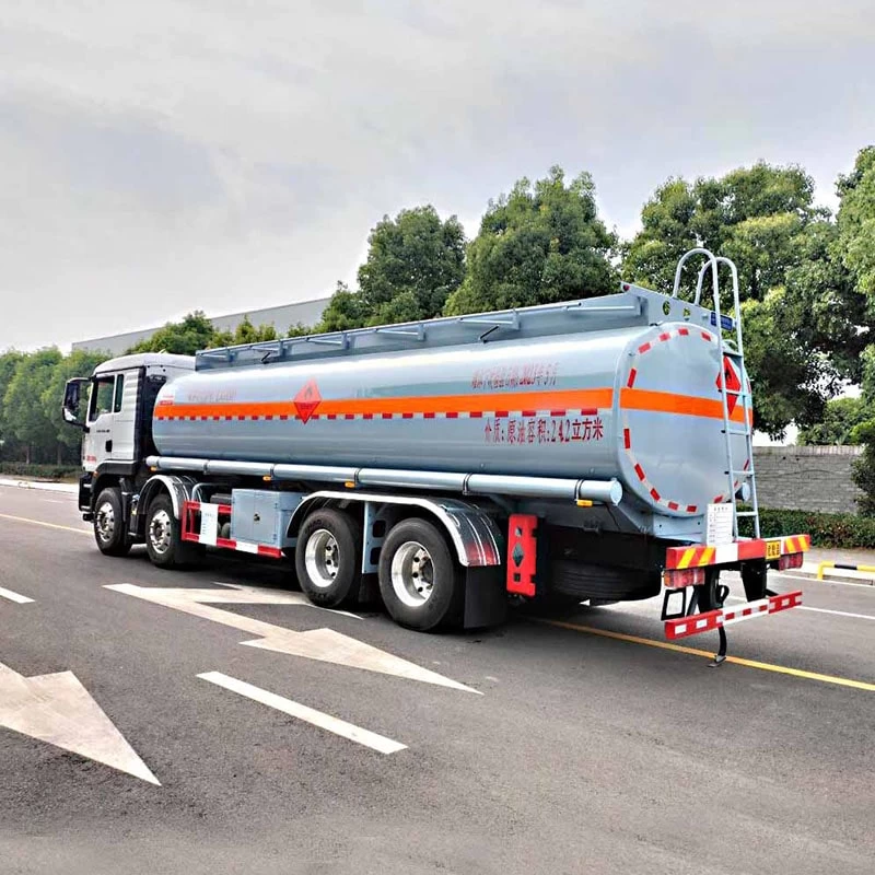 SINOTRUK 8*4 24m3 kerosene flammable liquid transport truck Oblique Back Plot
