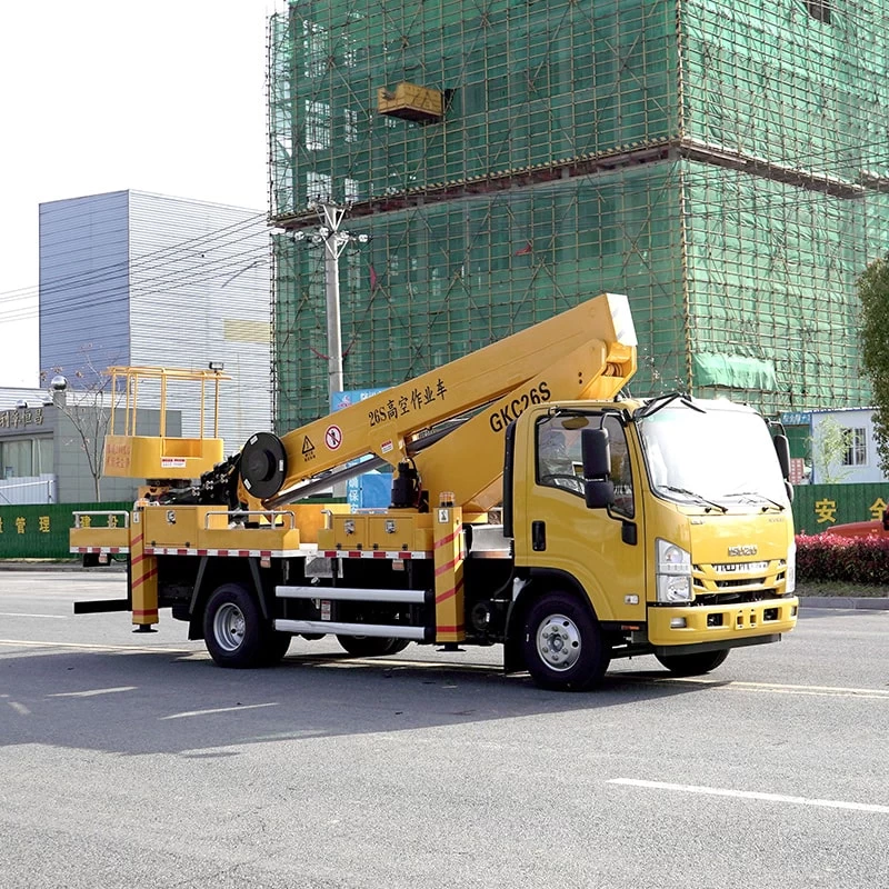 ISUZU new or used 4*2  26 meters aerial work truck Oblique Front View