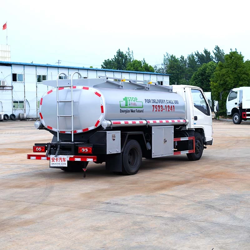 JMC cheap price Small 5000 liters fuel tank truck Oblique Back Plot