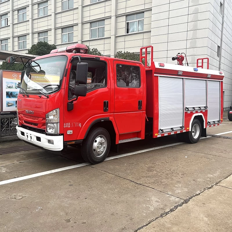 New or Used Japan Brand ISUZU 4 x 2 4000L Fire Truck Oblique Front View
