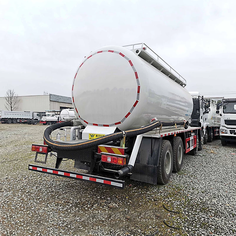 SHACMAN 8*4 cement bulker trailer for oil field use Oblique Back Plot
