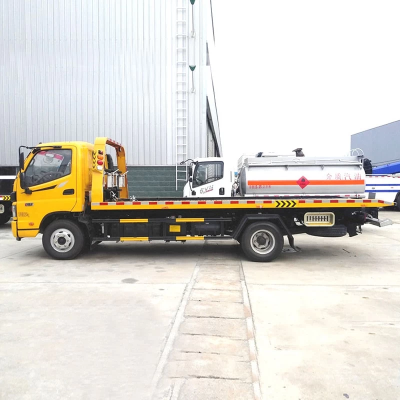 FOTON 4x2 4 ton Wrecker Tow Truck With high quality Front Side View