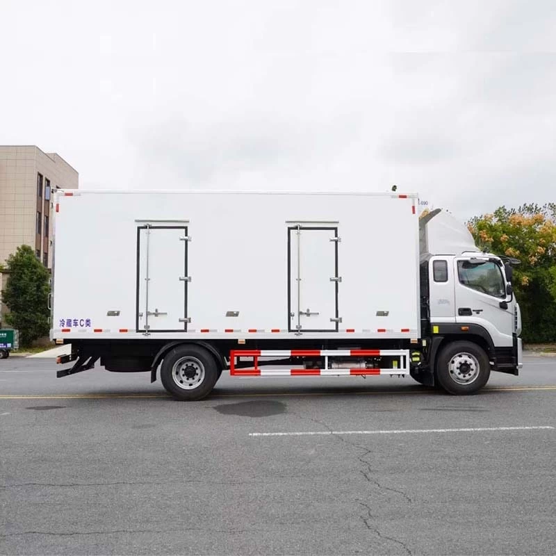 Foton 4x2 Refrigerator Cooling Van Refrigerated Truck Front Side View