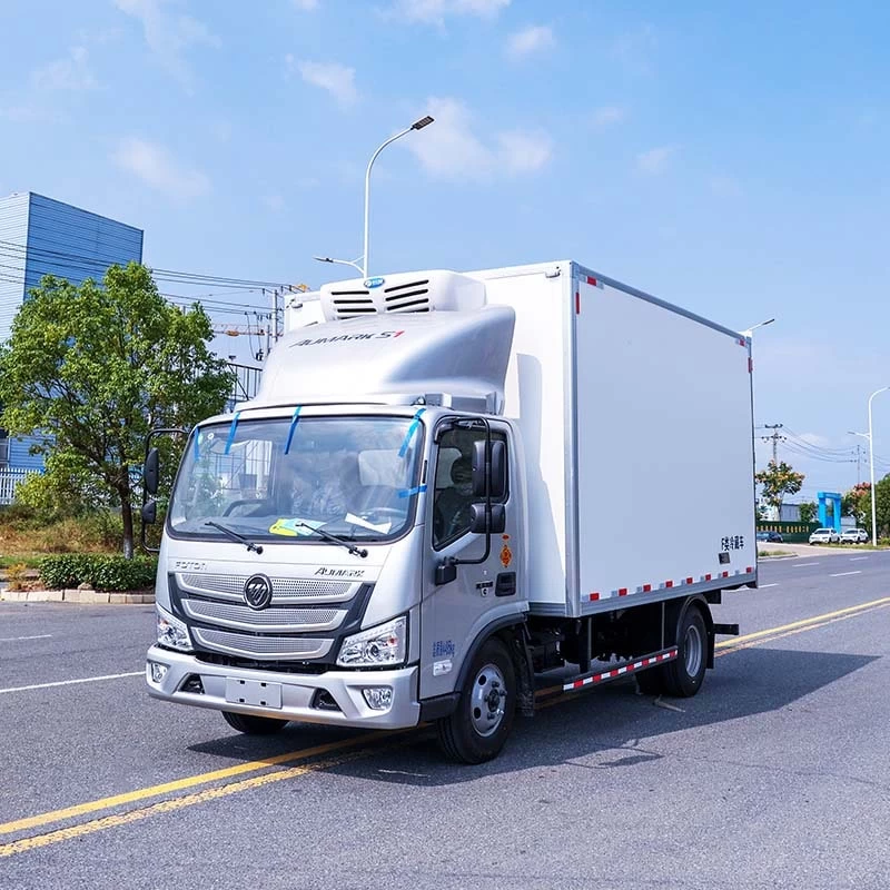 High Quality China Foton 4tons Refrigerated Truck For Sale Oblique Front View
