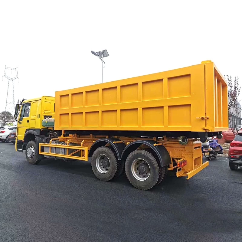 New or Used Howo 6x4  25 Ton Roll Off Refuse Collector Truck Oblique Back Plot
