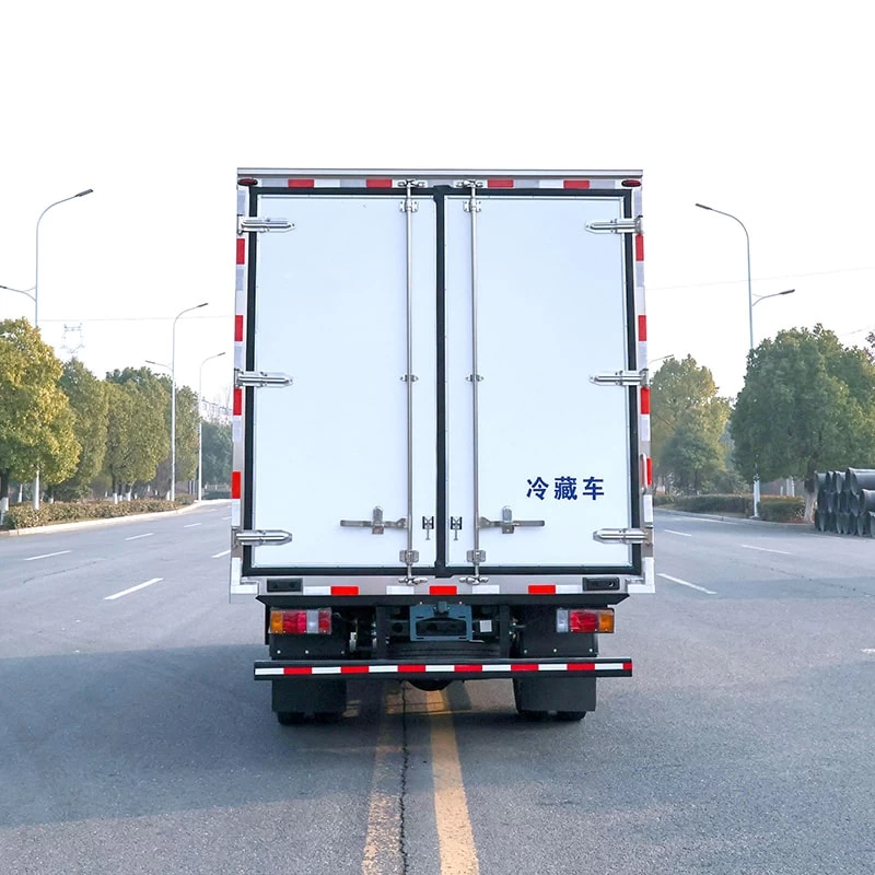 Japanese brand Isuzu 4.2m small mini refrigerated truck Back Image