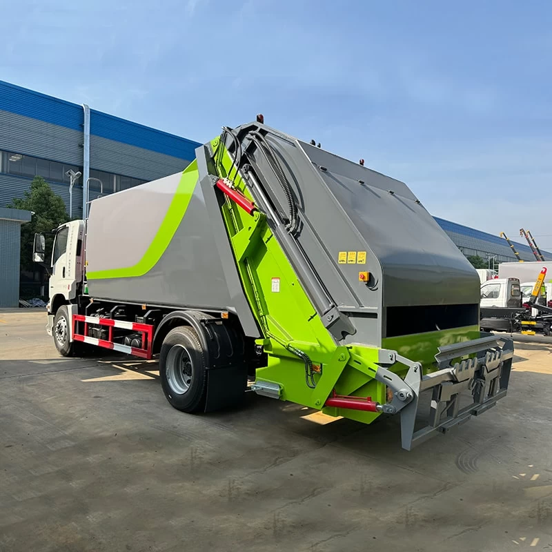 ISUZU 8 CBM Garbage Compactor Truck Rubbish Compressing Truck Oblique Back Plot
