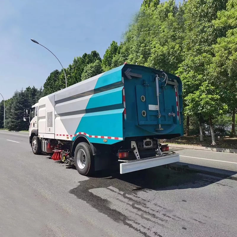 SINOTRUK 4*2 high pressure used or new road sweeper truck Oblique Back Plot