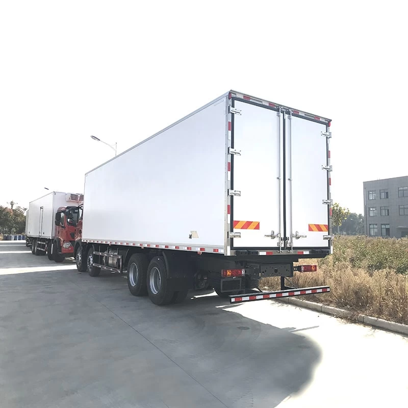 SINOTRUK HOWO 8*4 big capacity 56m3 refrigerator trucks Oblique Back Plot