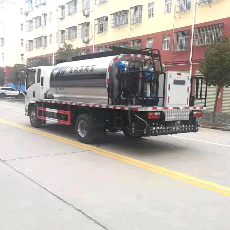 SHACMAN 8CBM 4*2 automatic asphalt distribution truck Oblique Back Plot

