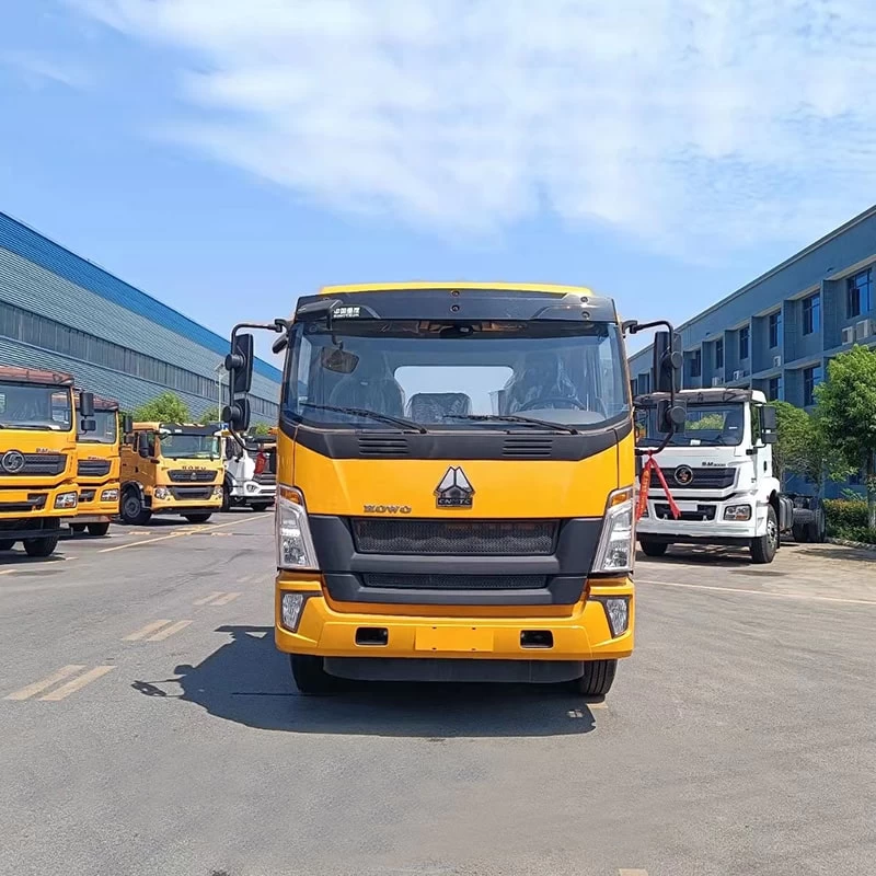 HOWO 10 Ton Tow Truck Wrecker Recovery Truck Front View 