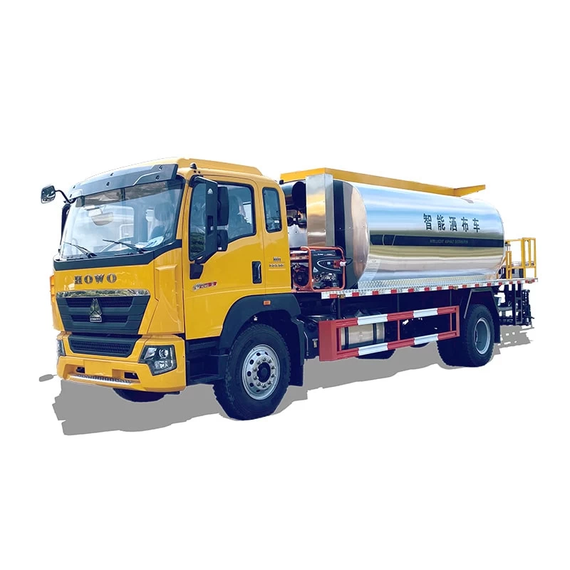 HOWO 13CBM automatic road asphalt distributor truck Thumbnail

