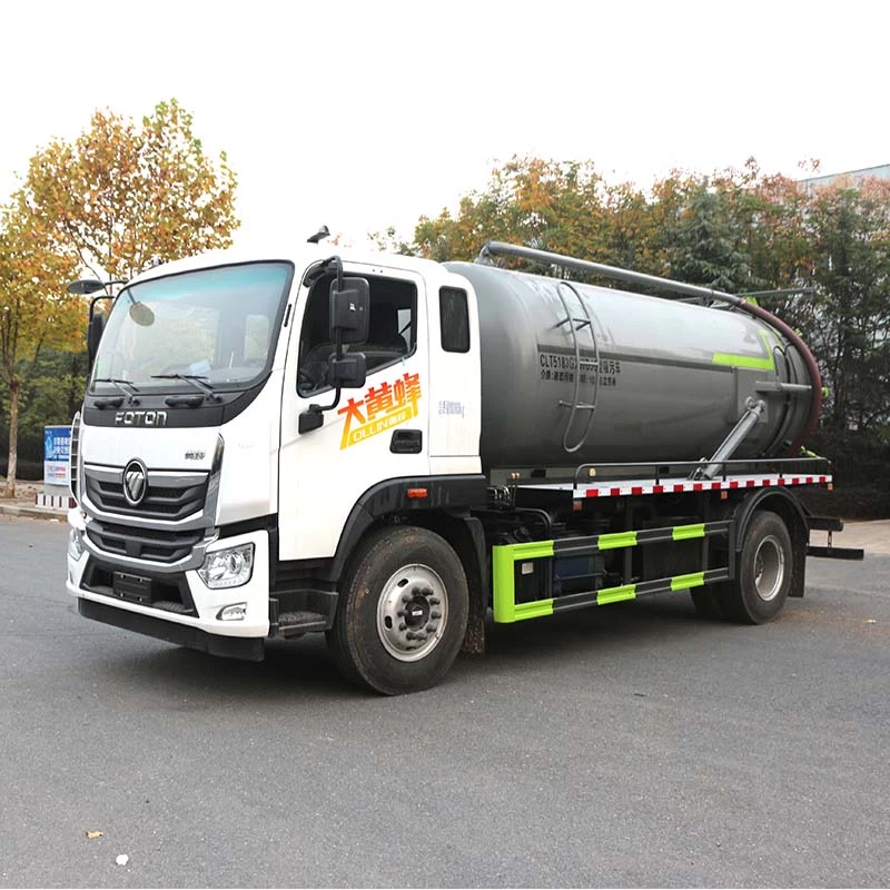 Foton 4×2 12000L vacuum pump sewage suction truck Oblique Front View