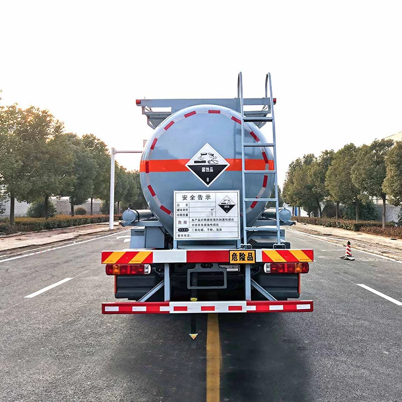 HOWO 8*4 HCL chemical sodium acid solution transport truckBack Image 

