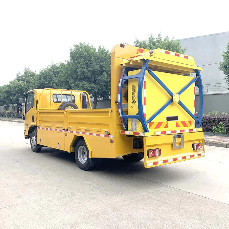 JAPAN Isuzu 80K 4*2 car anti-collision buffer truck Oblique Back Plot 