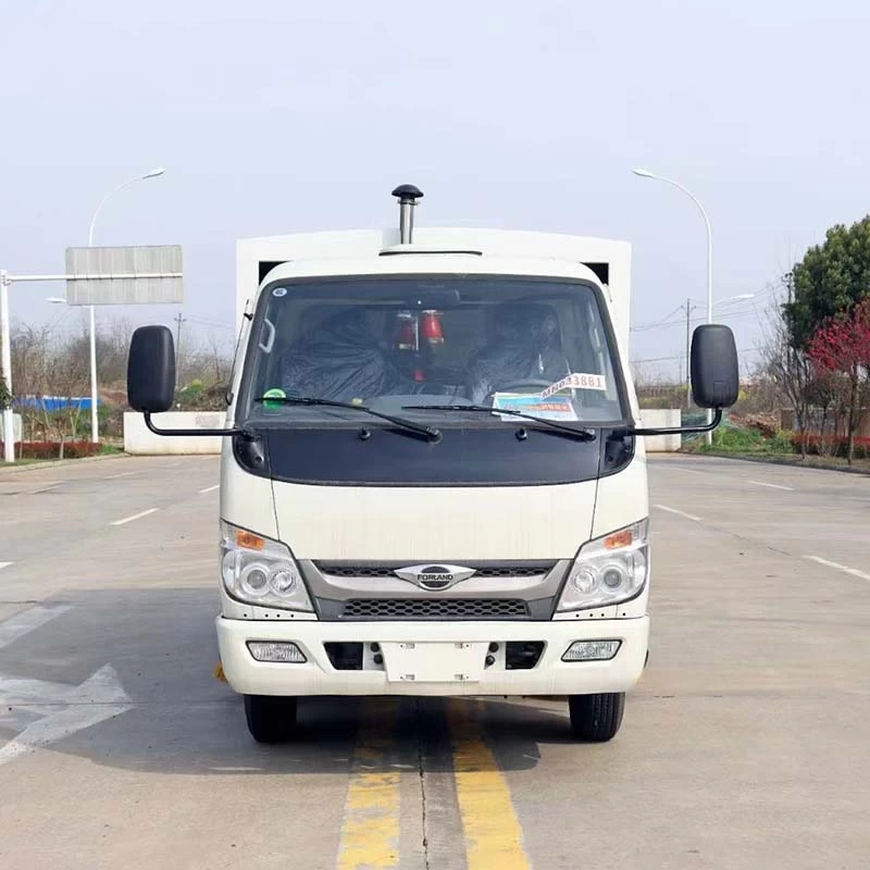 Foton 4x2 RHD road sweeper truck Front View