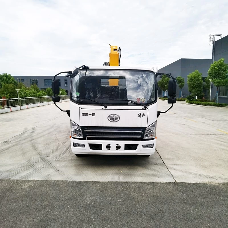 Faw 4x2 5ton road wreckers tow platform trucks with crane Front View