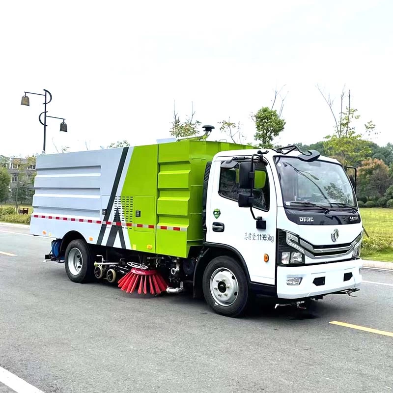 DongFeng Road Washing and Sweeping Vehicle Vacuum Truck Oblique front view 