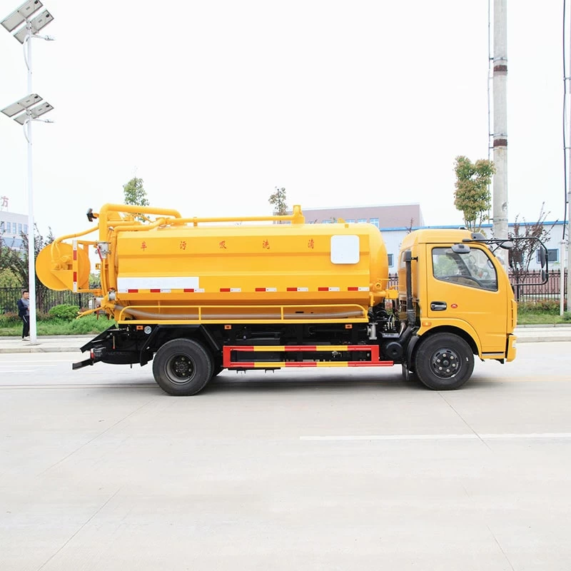 Dongfeng sewage suction cleaning truck for sewer dredge Front Side View