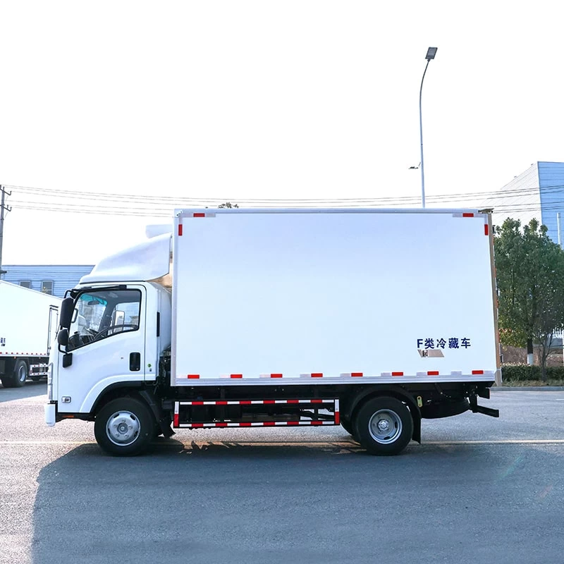Japanese brand Isuzu 4.2m small mini refrigerated truck Front Side View
