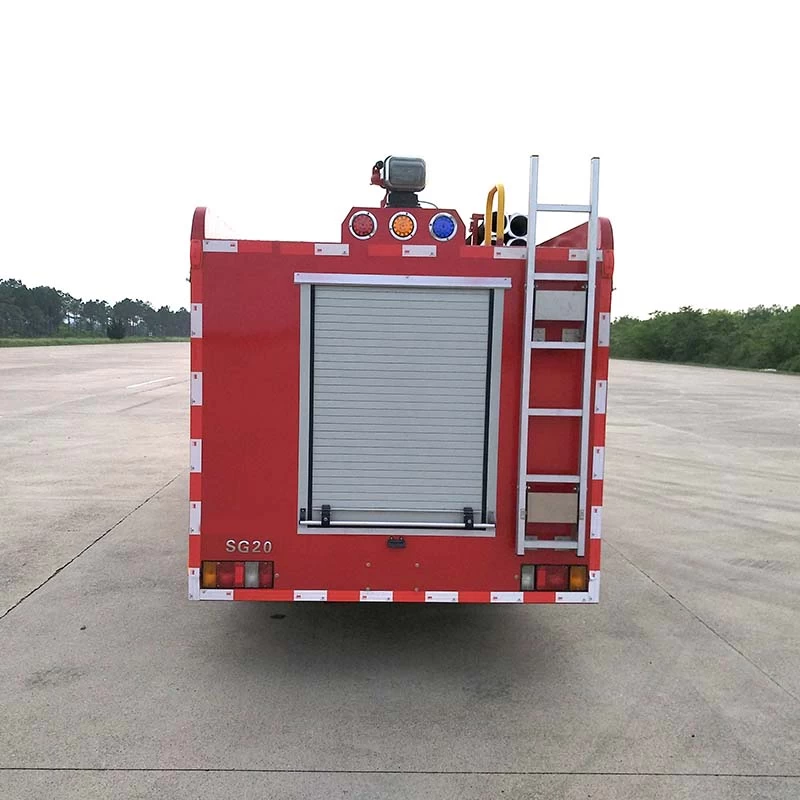 Isuzu 2000 Liters Water Foam Fire Fighting Truck Back Image