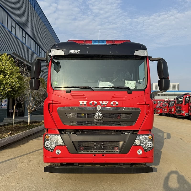 HOWO high quality 8cbm 4*2 foam fire fighting truck Front View
