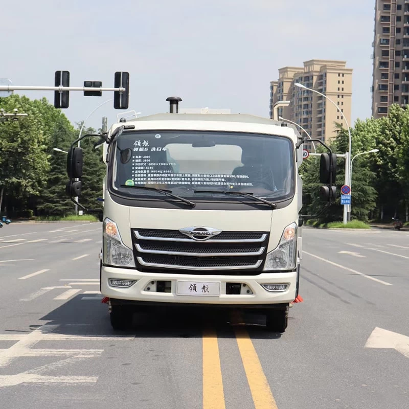 Foton 4m3 high pressure road brushing sweeper truck Front View