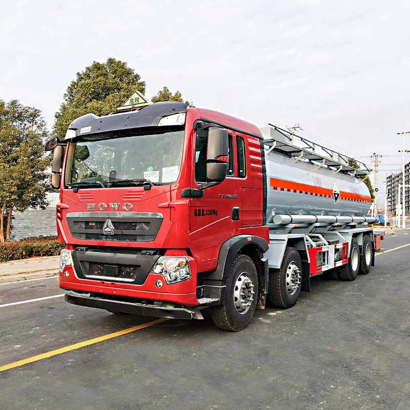 HOWO 8*4 HCL chemical sodium acid solution transport truck Oblique Front View
