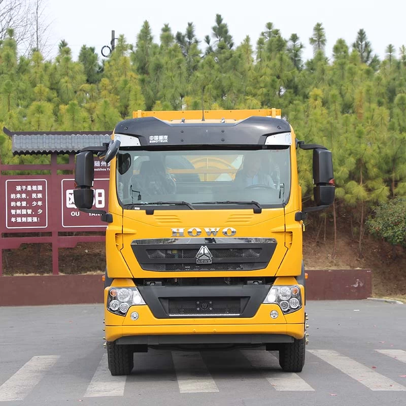 Factory new HOWO 4*2 Collision Mitigation Truck Front View
