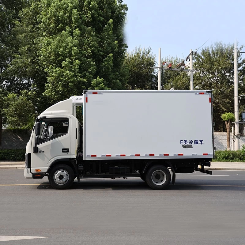 JAC 18m3 small mini meet vegetable refrigerated trucks Front Side View