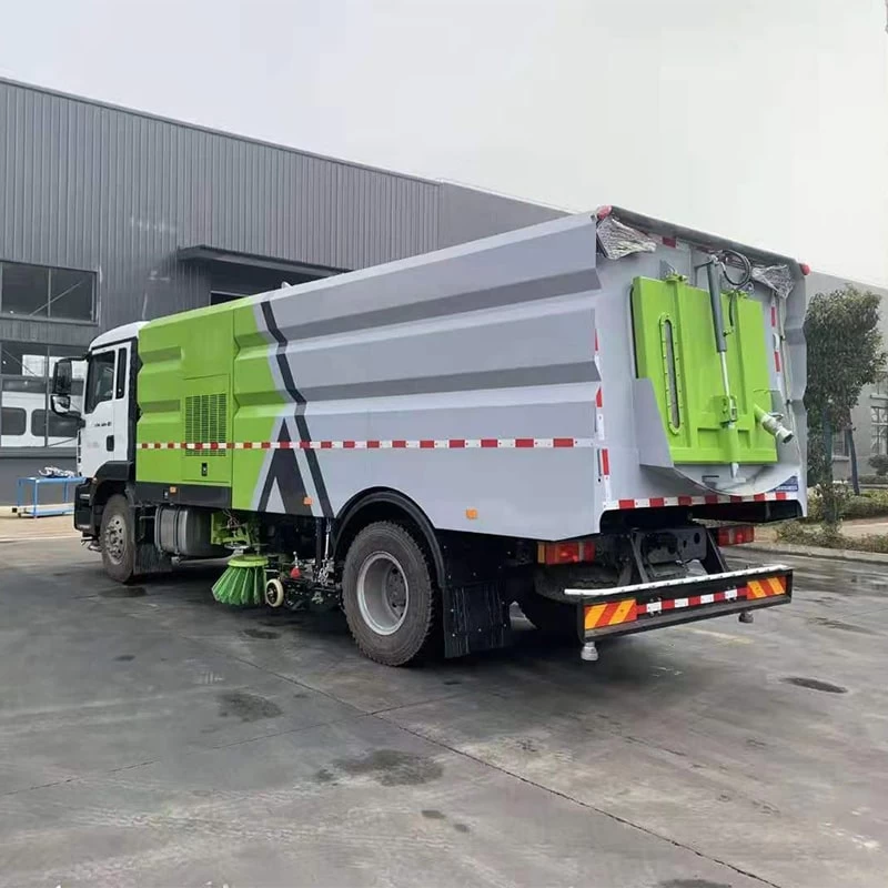 SINOTRUK 4*2 high pressure road sweeper truck Oblique back plot