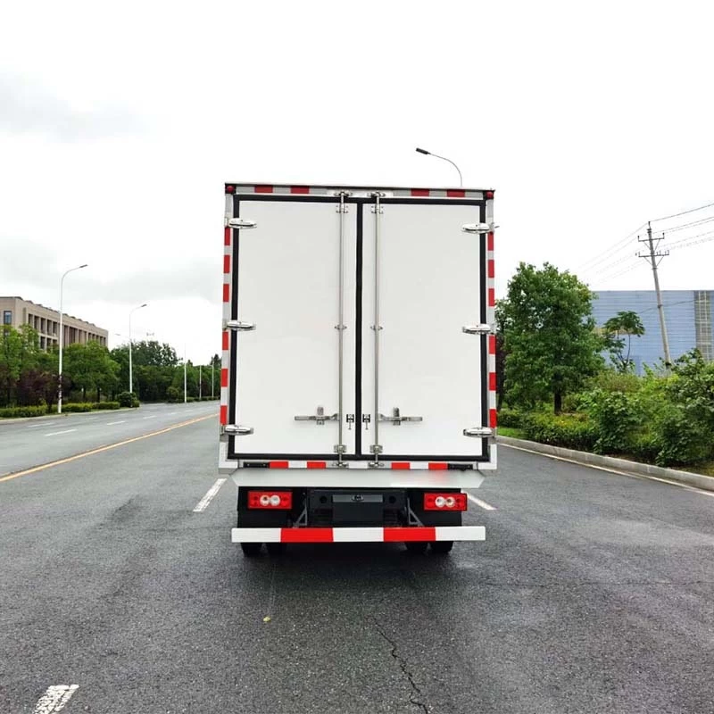 Foton Frozen food van truck 4x2 refrigeration van box truck Back Image