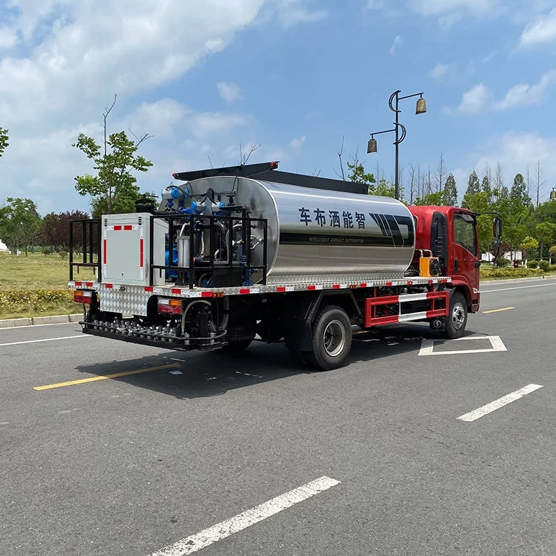 SHACMAN 8CBM intelligent road spraying asphalt truck Oblique Back Plot
