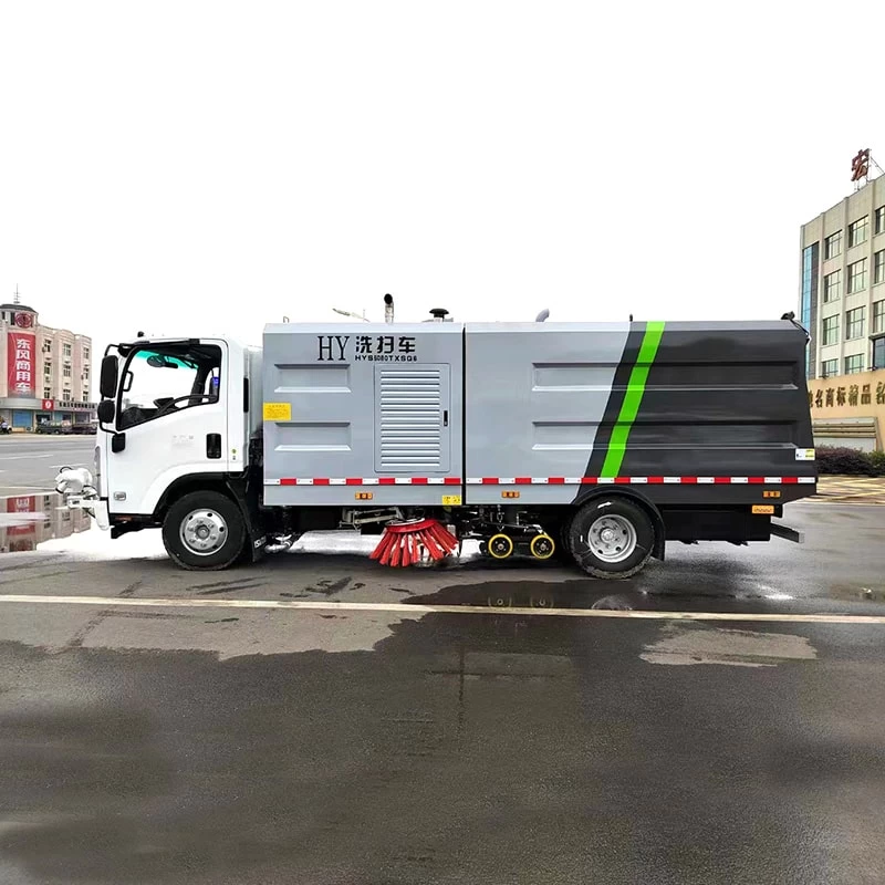 ISUZU 4cbm high-pressure flushing self-cleaning road sweeper Front Side View
