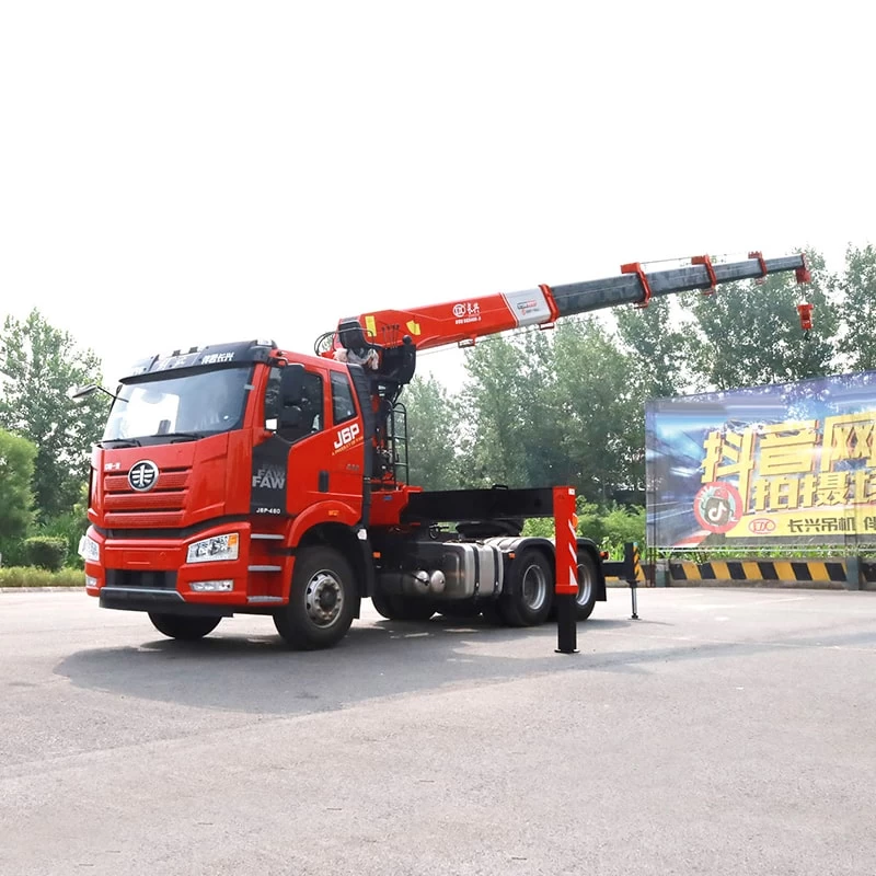 FAW 16 tons telescopic boom truck mounted crane Oblique Front View