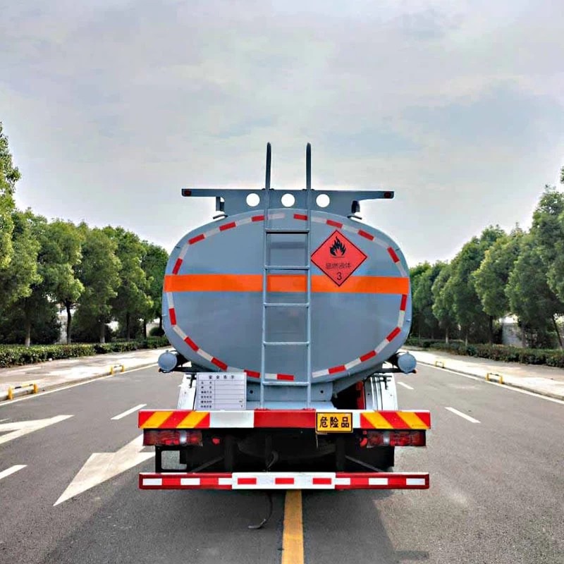 SINOTRUK 8*4 24m3 kerosene flammable liquid transport truck Back Image