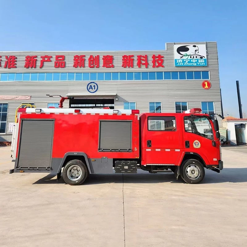 ISUZU 4*2 new or used 4cbm high quality fire truck Front Side View
