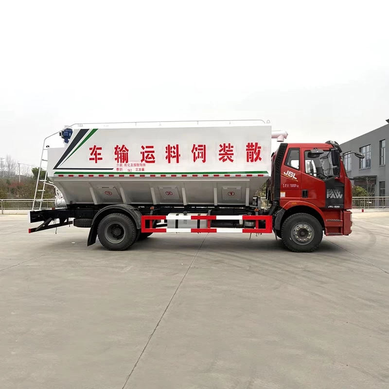 FAW 20m3 self-unloading Bulk Feed Truck Front Side View