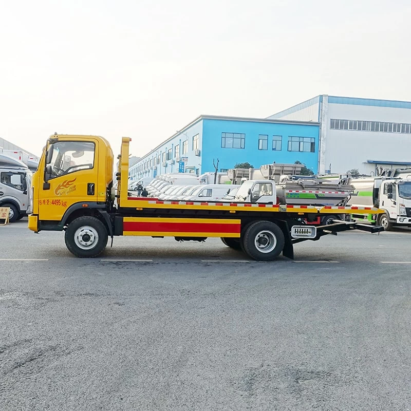 SINOTRUK 8 ton euro 2 3 4 5 flatbed wrecker with crane Front Side View
