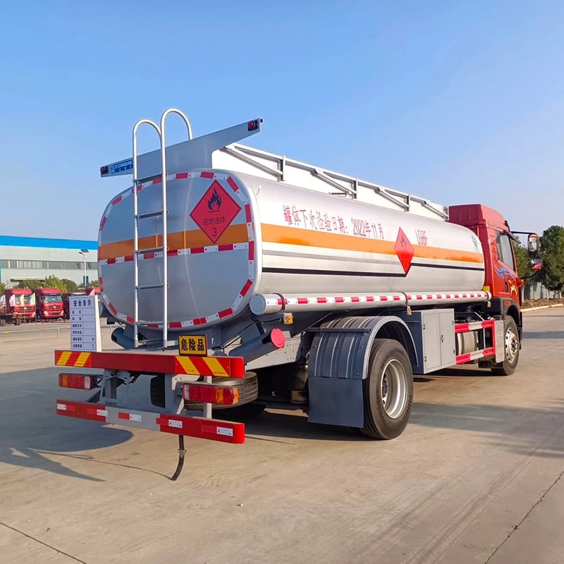 New or Used FAW 4x2 14400L Tanker truck for sale Oblique Back Plot
