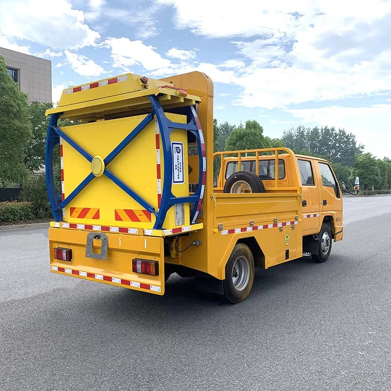 JMC 4*2 anti-collision buffer truck Oblique Back Plot
  