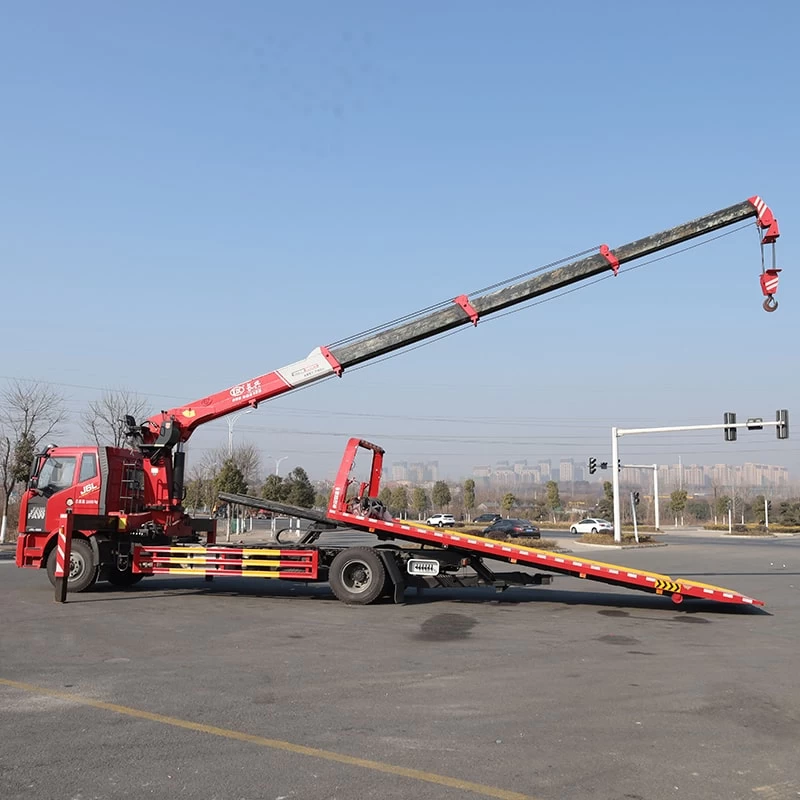 FAW 4*2 straight arm truck mounted telescopic crane Front Side View