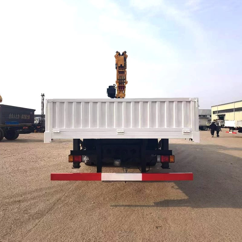 ISUZU 10 Ton Hydraulic Boom Crane Truck for Weight Lifting
Back Image