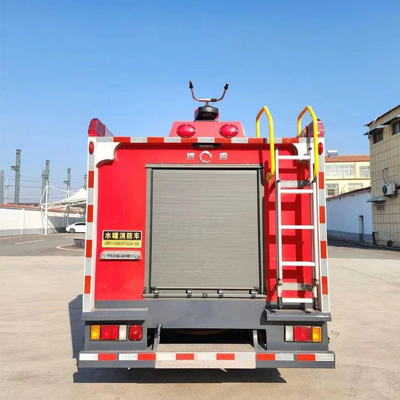 ISUZU 4*2 new or used 4cbm high quality fire truck Back Image
