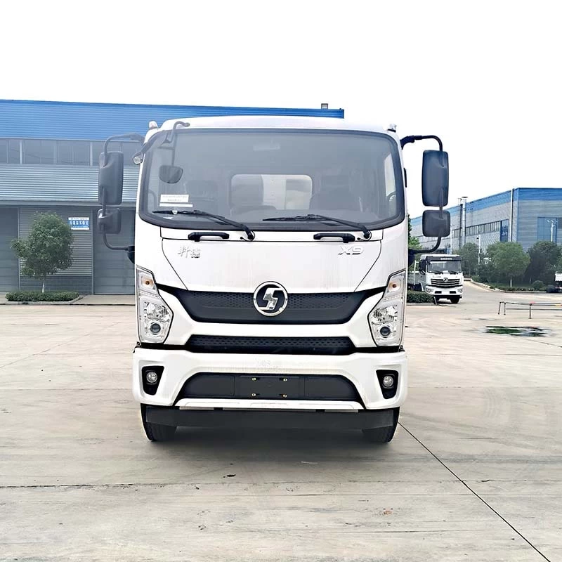 Shacman Road construction machine asphalt distributor truck Front View