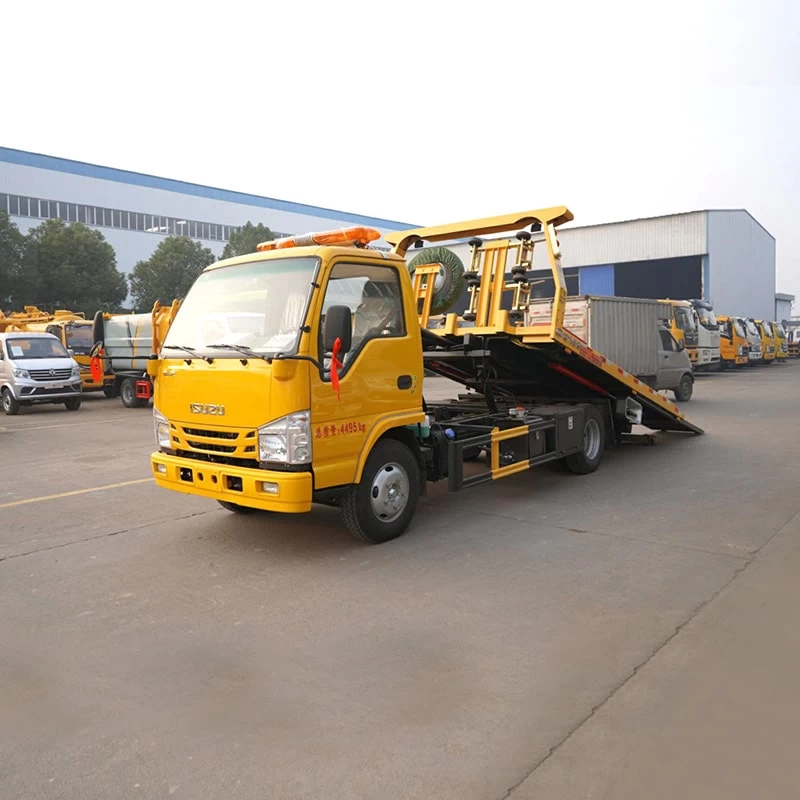 ISUZU 4X2 Flatbed Towing Wrecker Road rescue truck Oblique Front View