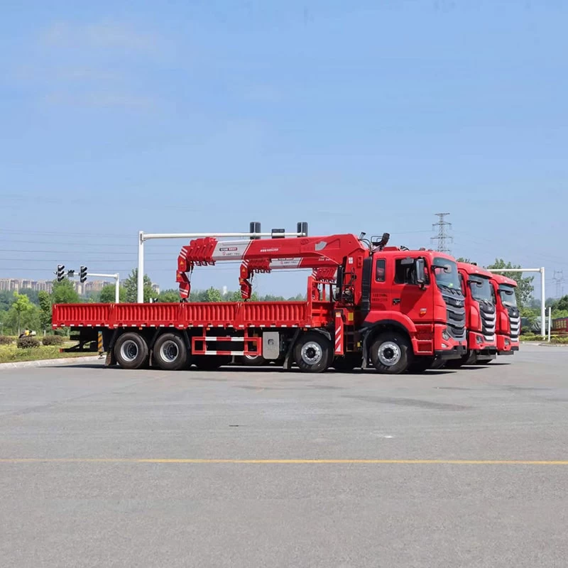 JAC 15 ton 8*4 telescopic boom truck mounted crane Oblique Front View